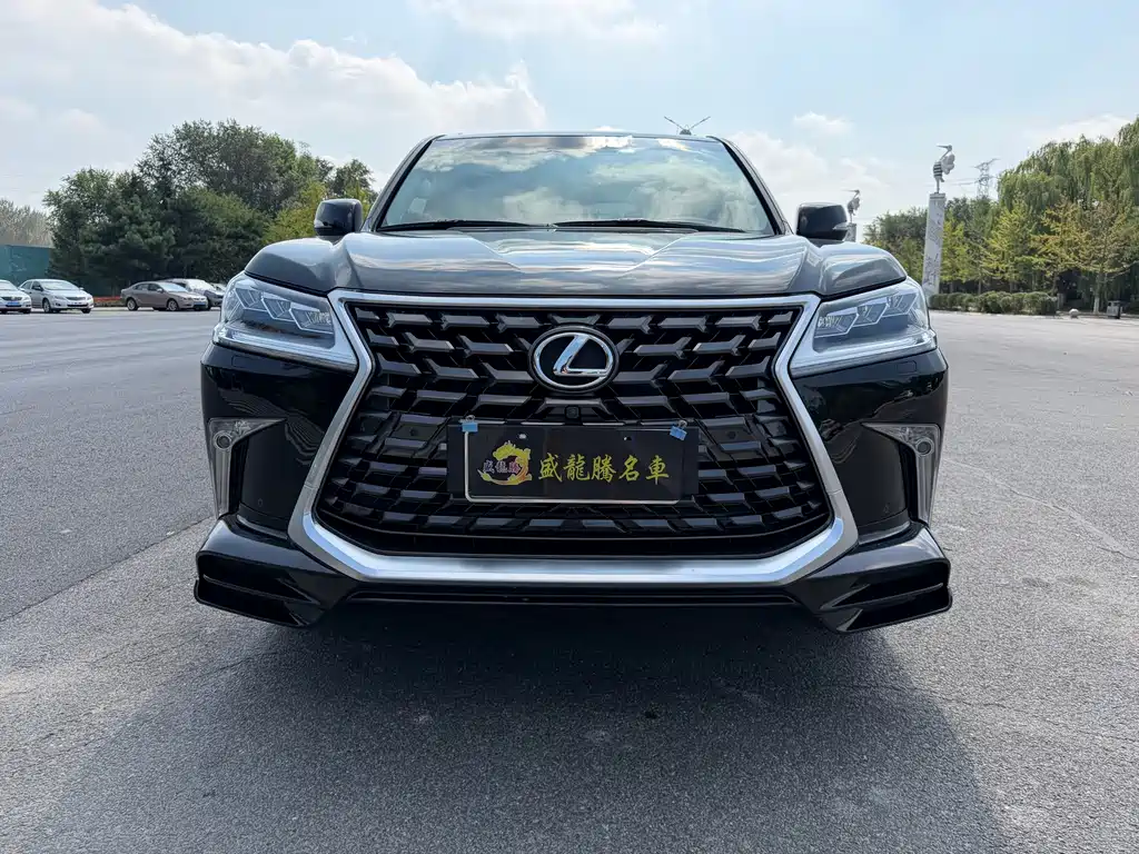 Lexus LX — миниатюра 2