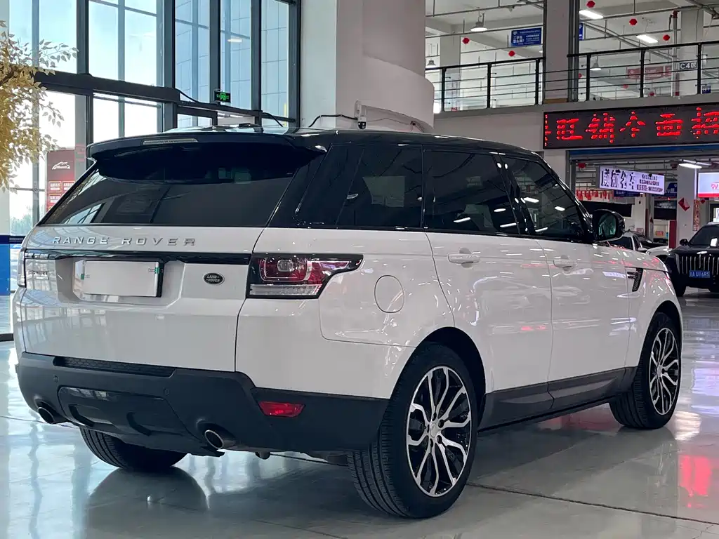 Land Rover Sport — миниатюра 9