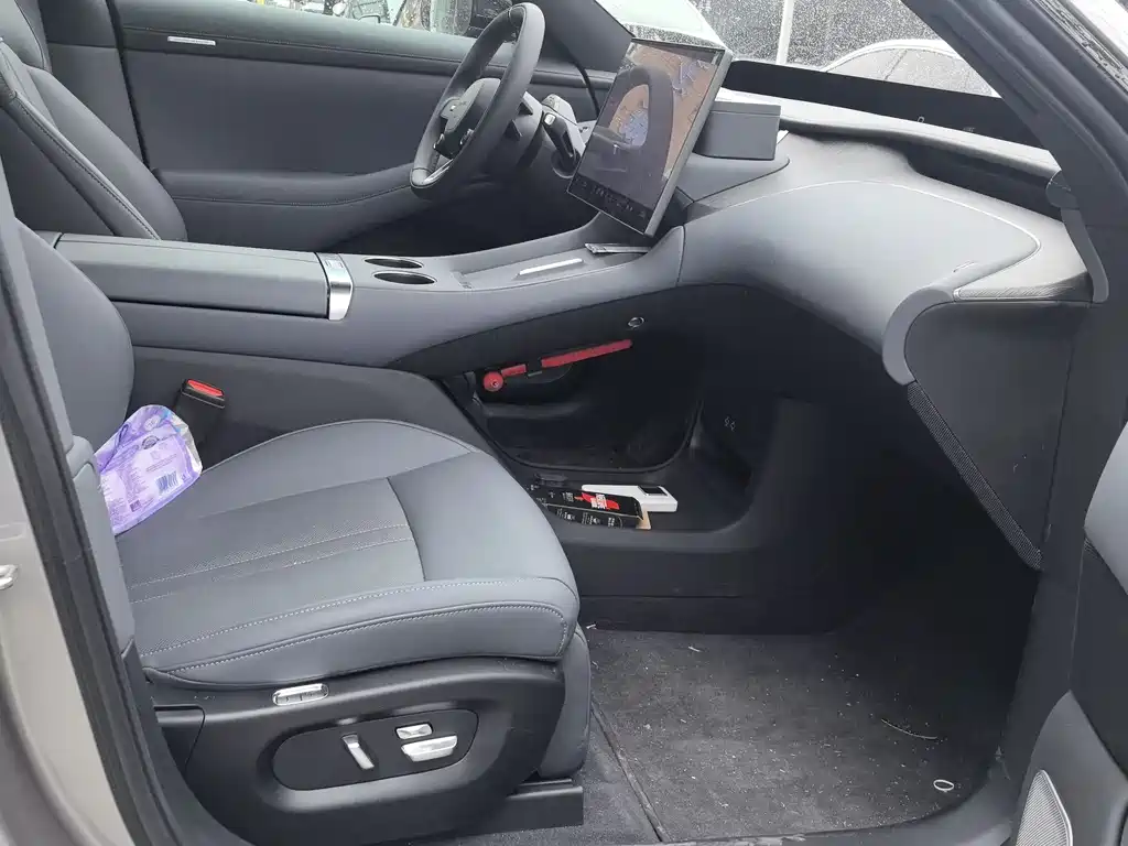 XIAOMI CAR XIAOMI YU7