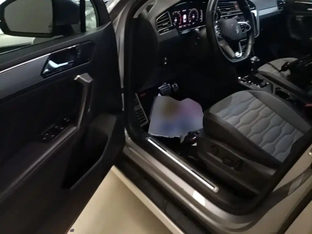 Volkswagen Tiguan X — миниатюра 16