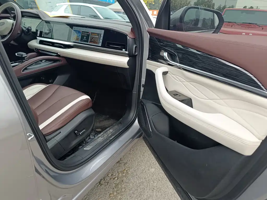 Geely Xingyue L — миниатюра 12