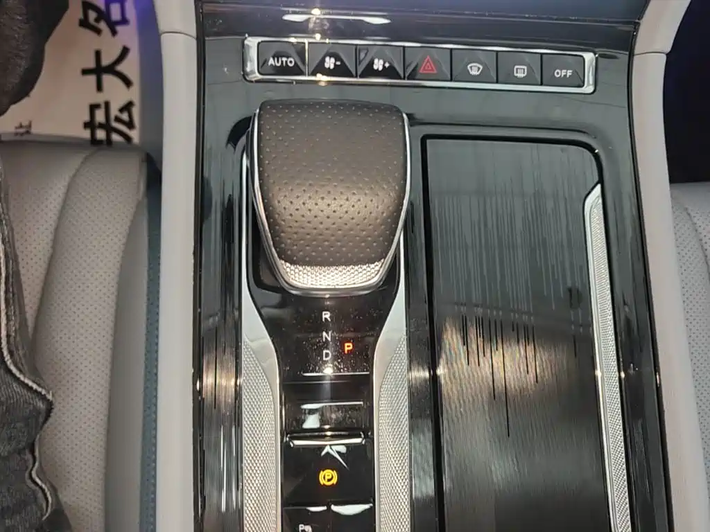 Hongqi Hongqi H5 PHEV — миниатюра 14
