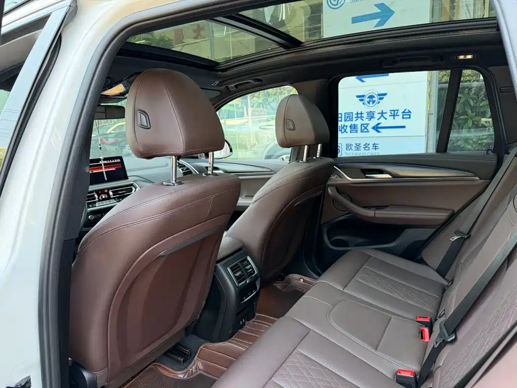 BMW X3 — миниатюра 11