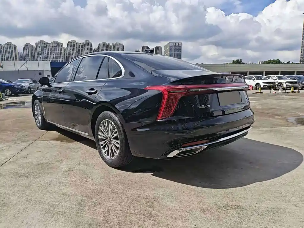 Hongqi Hongqi H5 — миниатюра 15