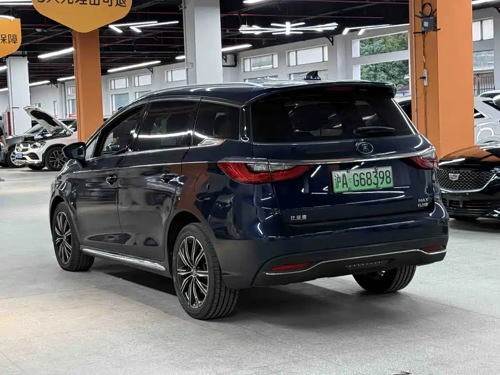 BYD MAX New Energy — миниатюра 5