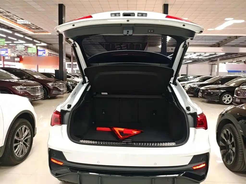 Audi Q3 Sportback — миниатюра 19