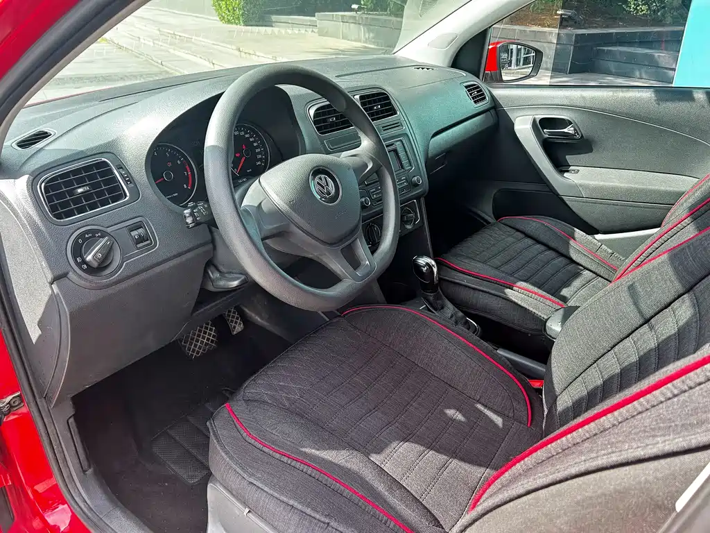 Volkswagen Polo — миниатюра 11