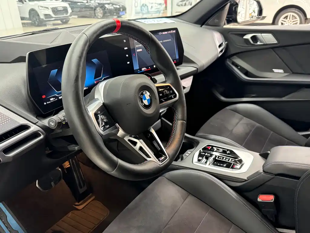 BMW M235L — миниатюра 6