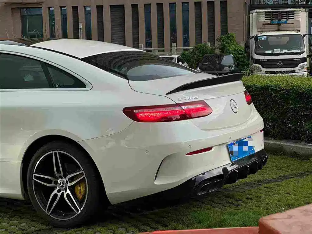 Mercedes-Benz E-Class (Import) — миниатюра 3