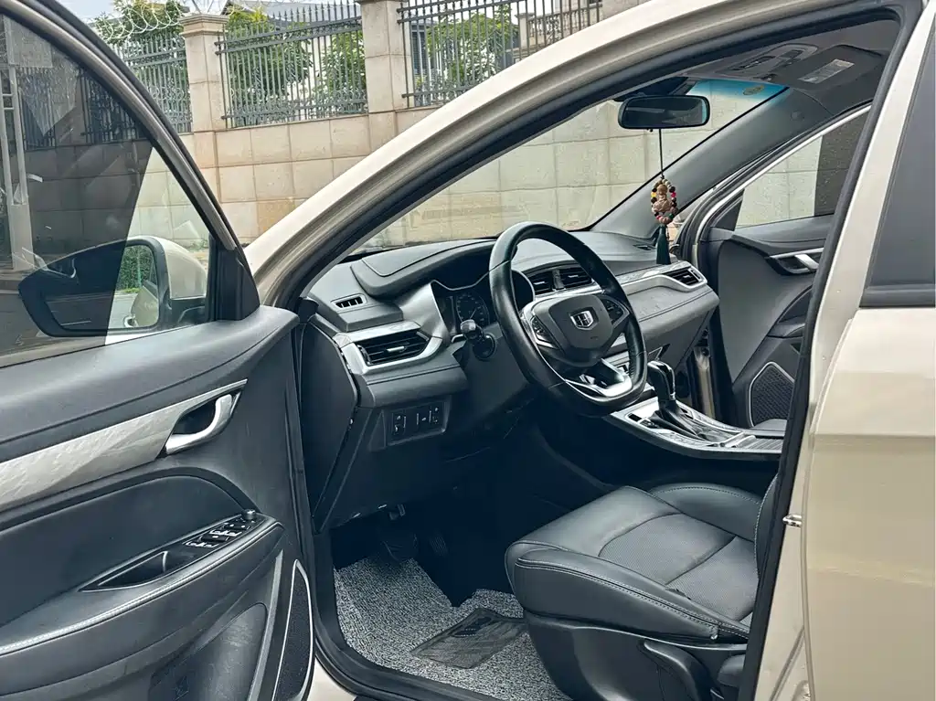 Geely Emgrand — миниатюра 7
