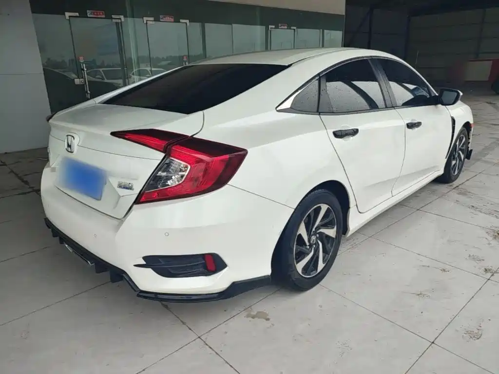 Honda Civic — миниатюра 7