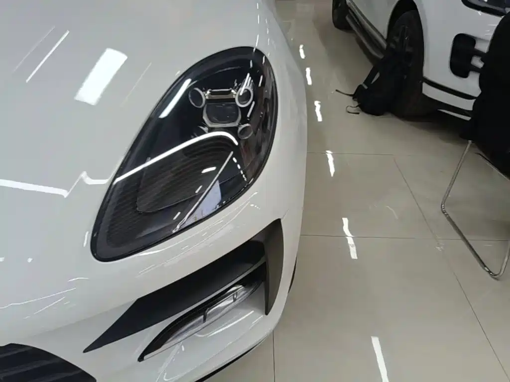 Porsche Macan — миниатюра 24