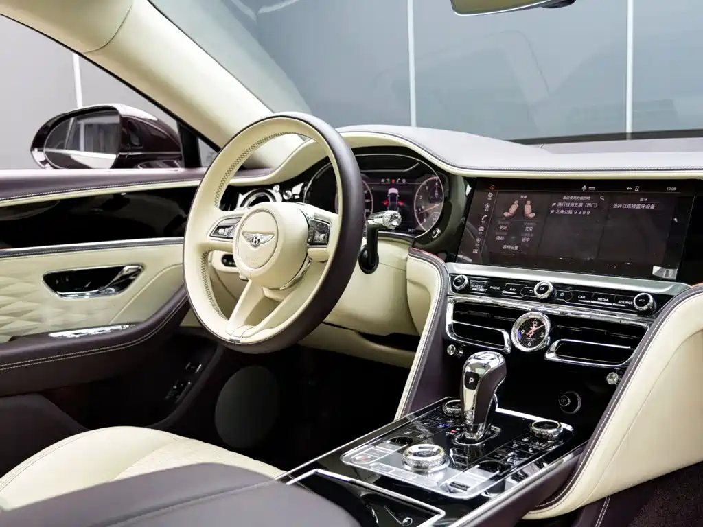 Bentley Flying Spur — миниатюра 18