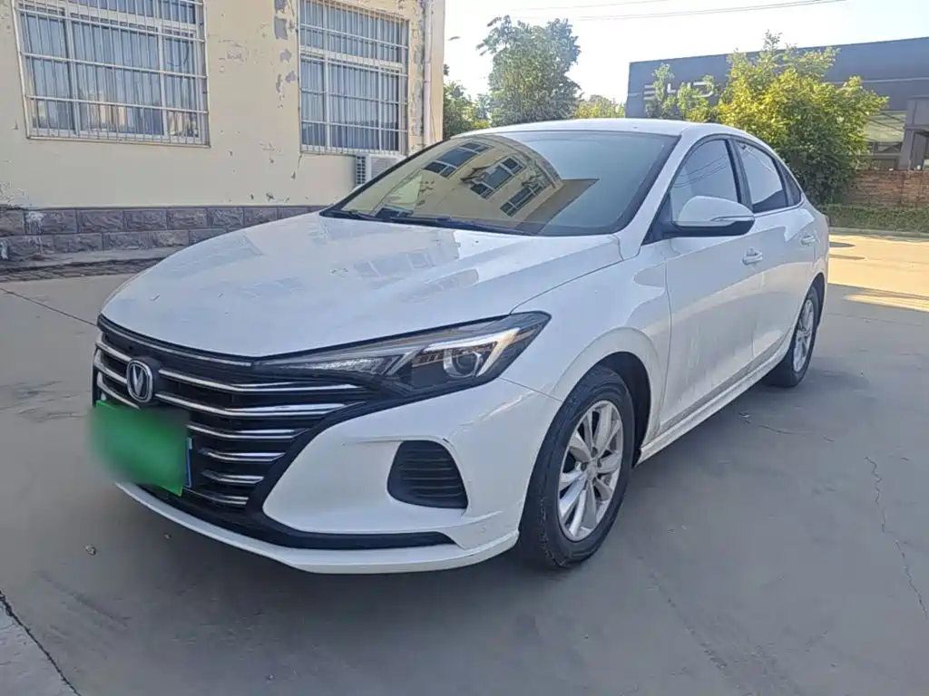 Changan Eado — миниатюра 2