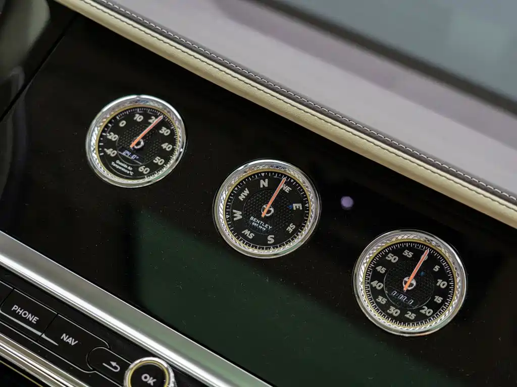 Bentley Flying Spur — миниатюра 22