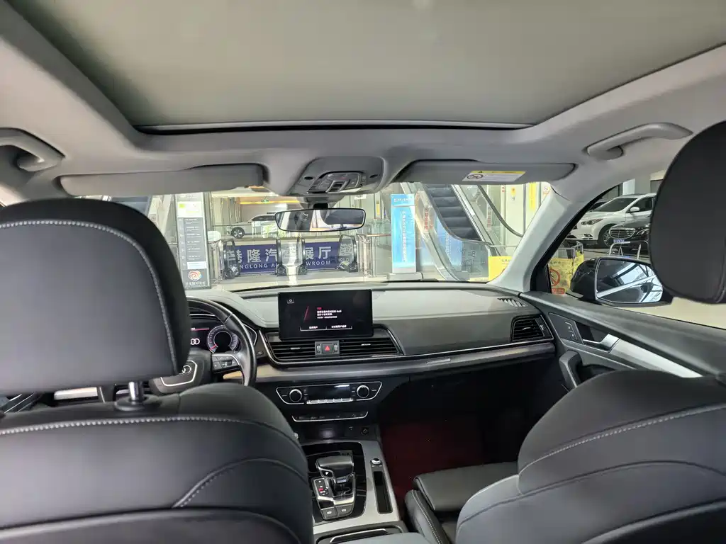 Audi Q5L — миниатюра 8