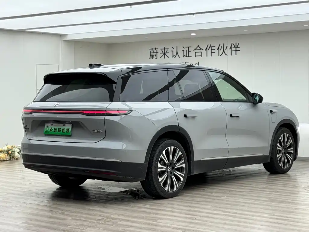 NIO ES8 2023 100kWh Executive