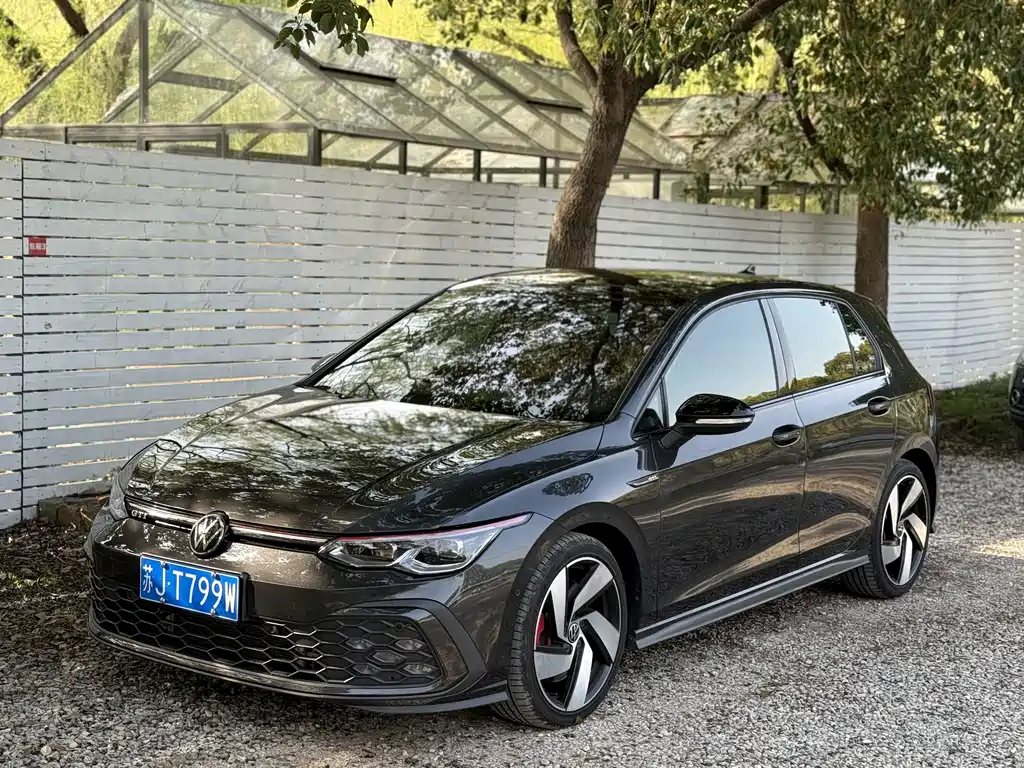Volkswagen Golf GTI 2023