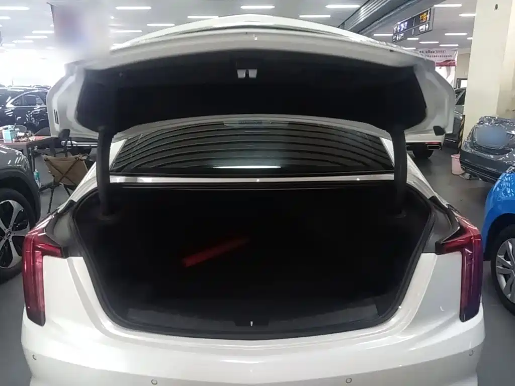 Cadillac CT5 — миниатюра 19