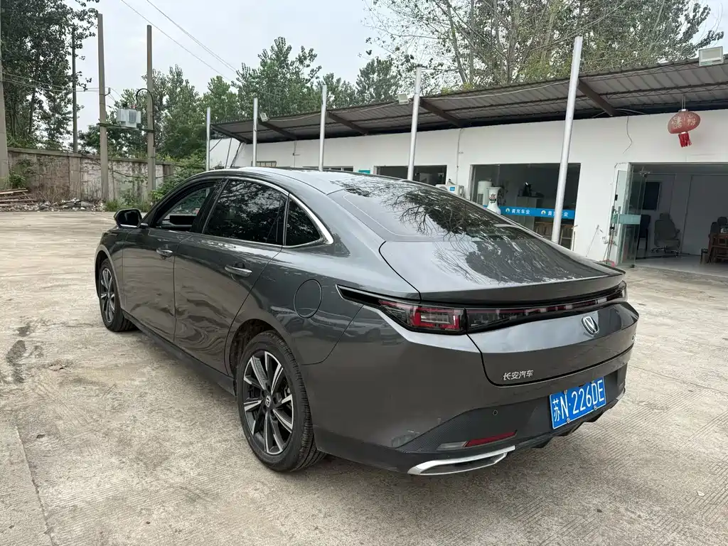 Changan Eado — миниатюра 7