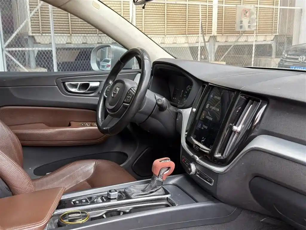 Volvo XC60 2018 T4