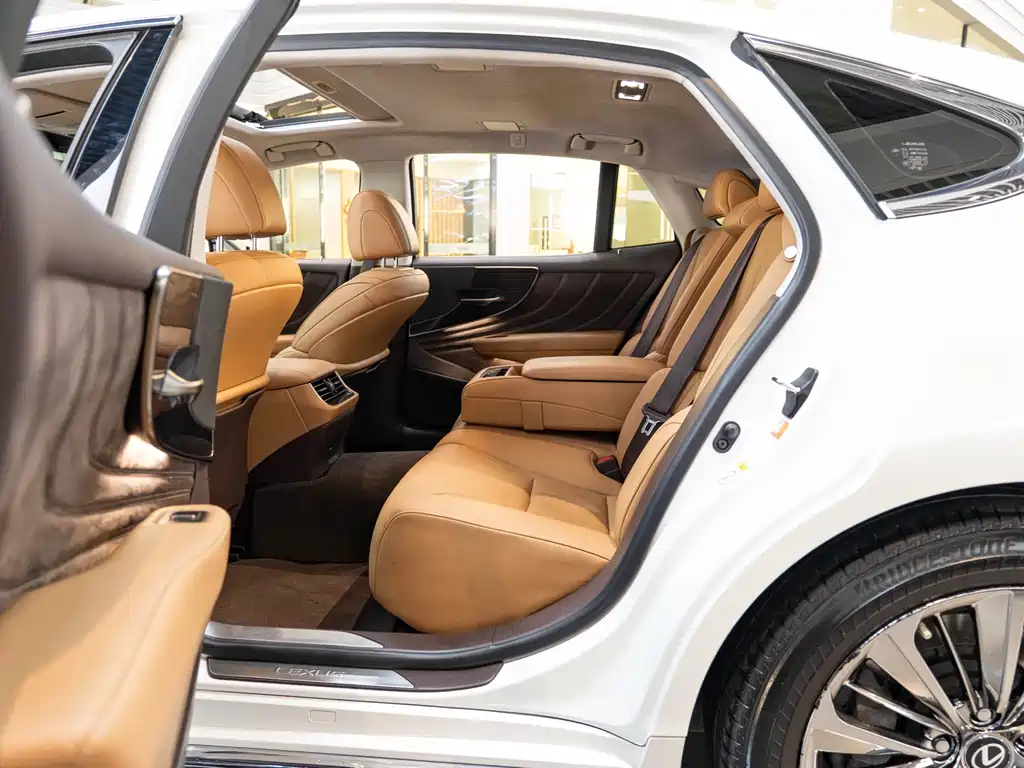 Lexus LS 2018 350 V
