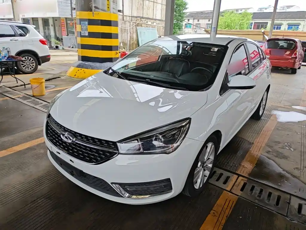 Chery Arrizo 5