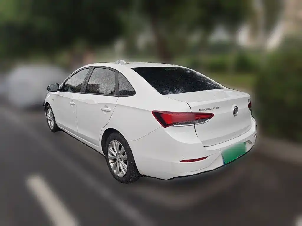 Buick Excelle — миниатюра 4