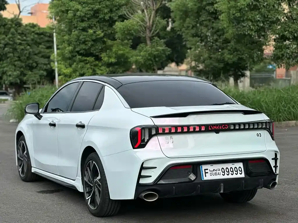 Lynk & Co 03 — миниатюра 7