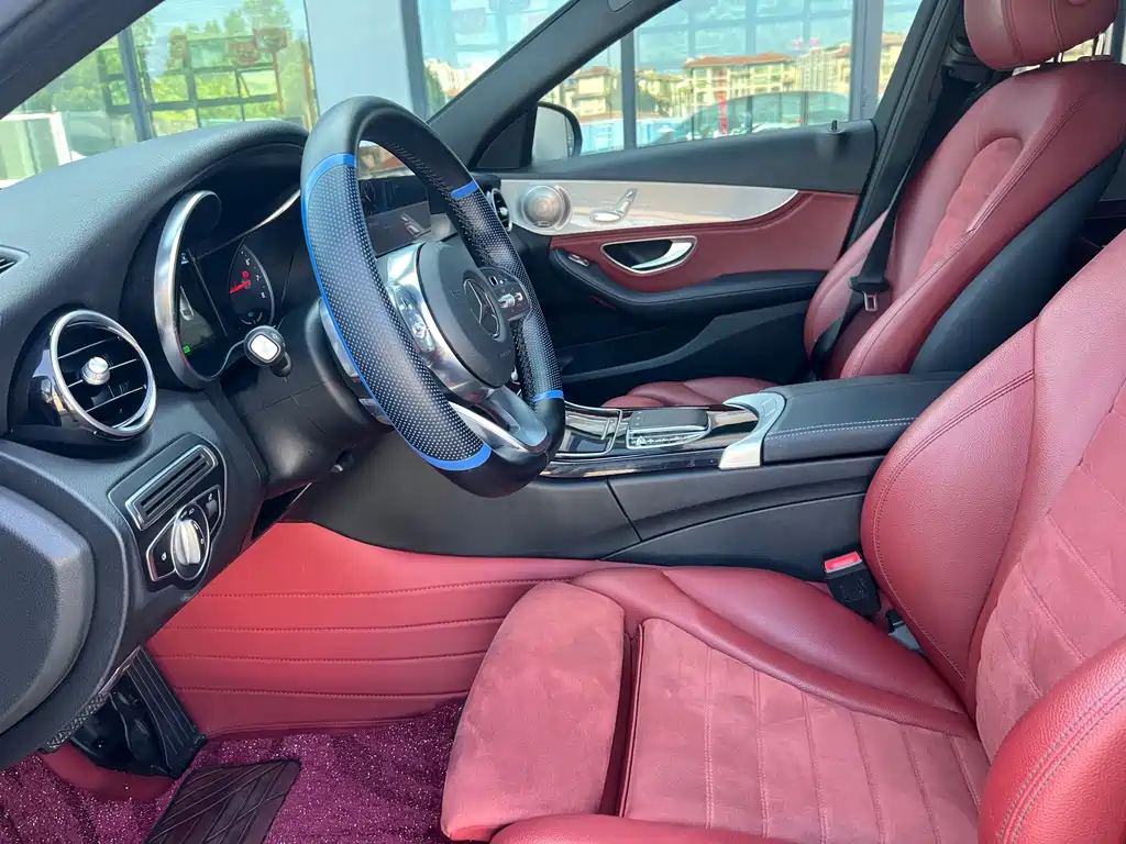 Mercedes-Benz C-Class — миниатюра 6