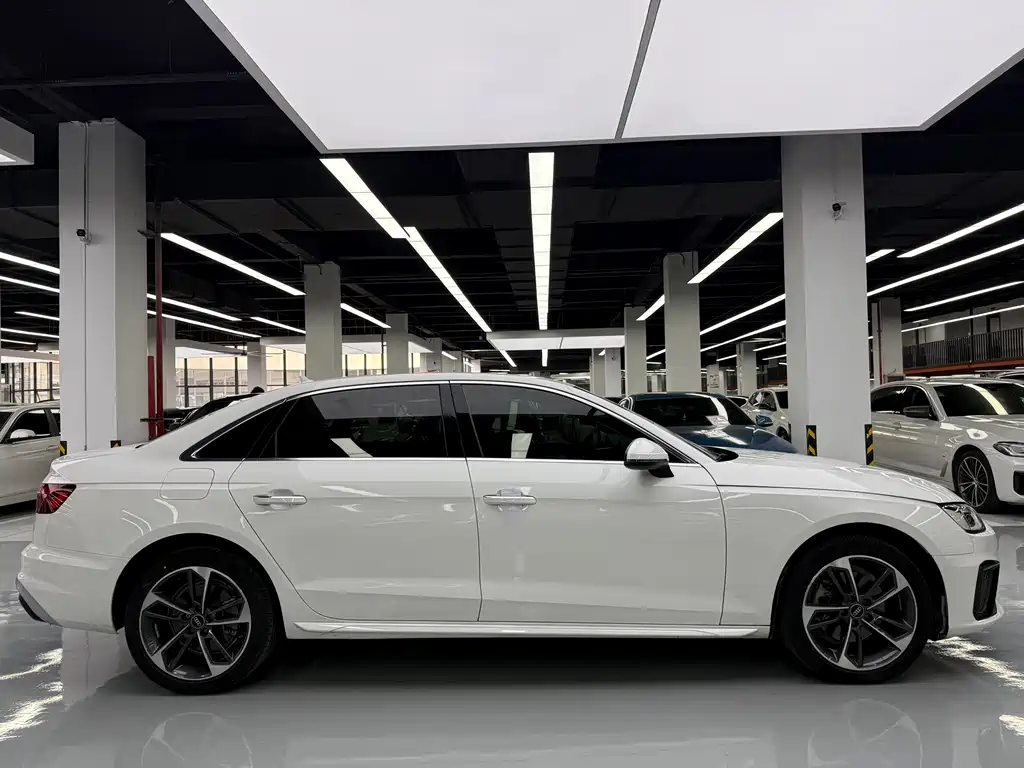 Audi A4L — миниатюра 4