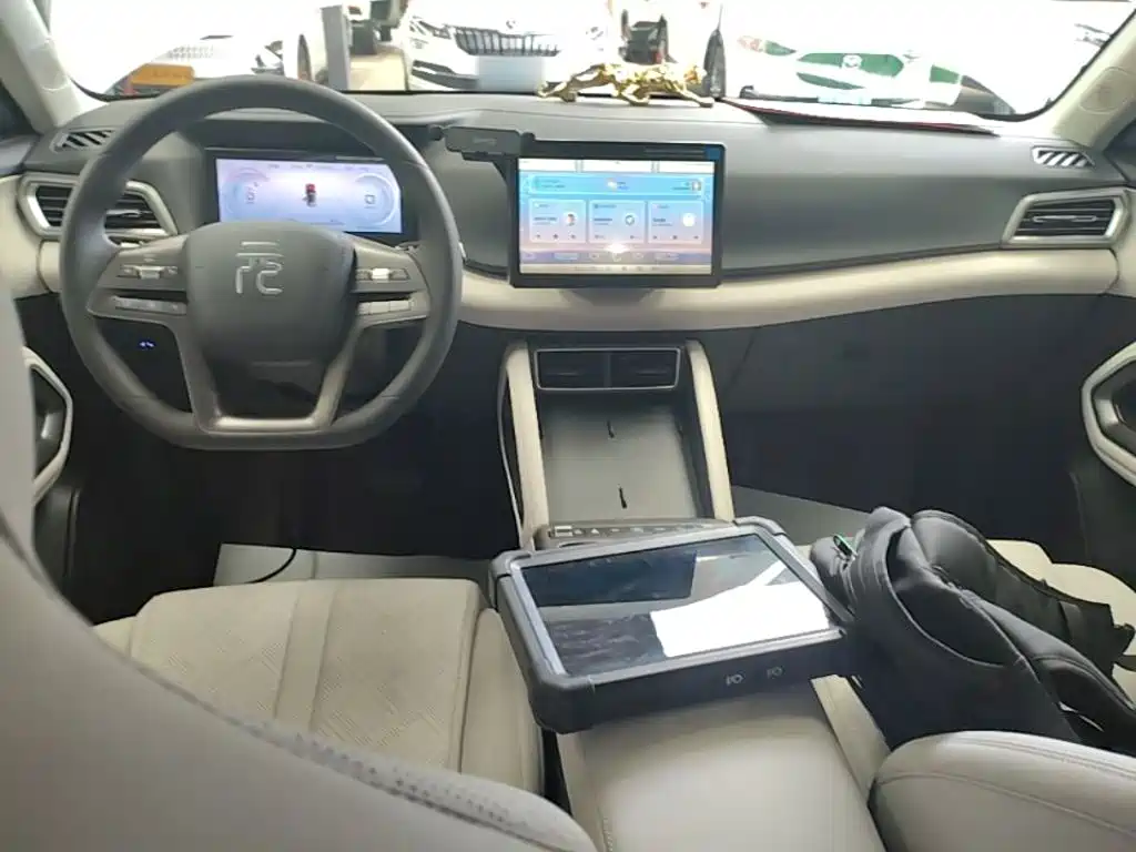 BYD Yuan Up UP 2025 301KM