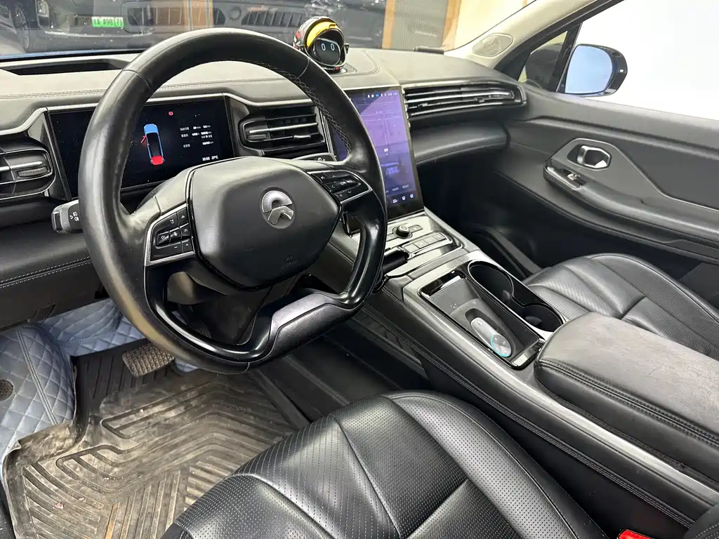 NIO ES8 — миниатюра 5