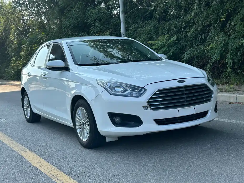 Ford Escort — миниатюра 14