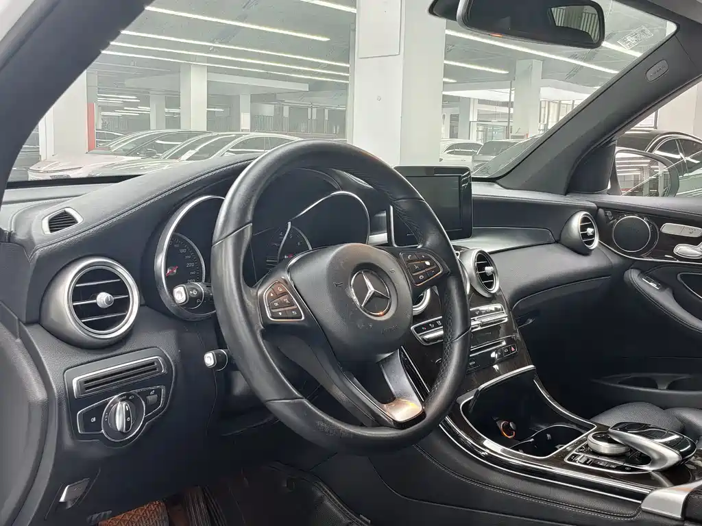 Mercedes-Benz GLC — миниатюра 7