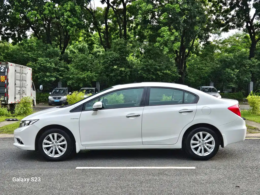 Honda Civic — миниатюра 7