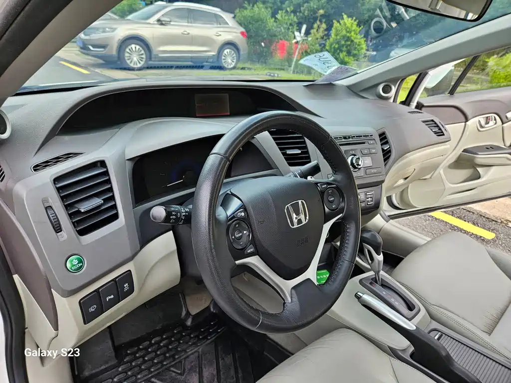 Honda Civic — миниатюра 8