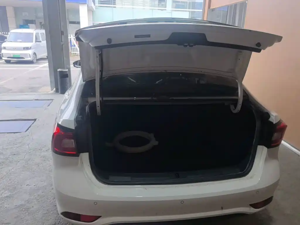 Roewe i5 — миниатюра 18