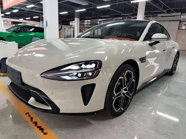 XIAOMI CAR XIAOMI SU7 2025