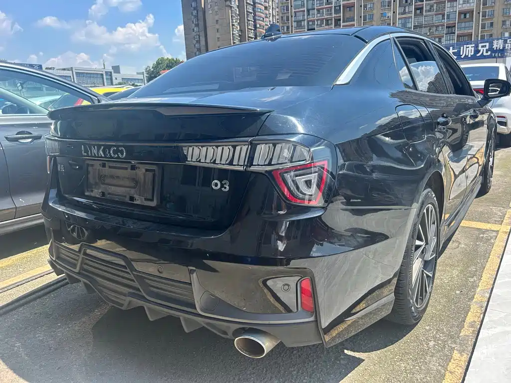 Lynk & Co 03 — миниатюра 13