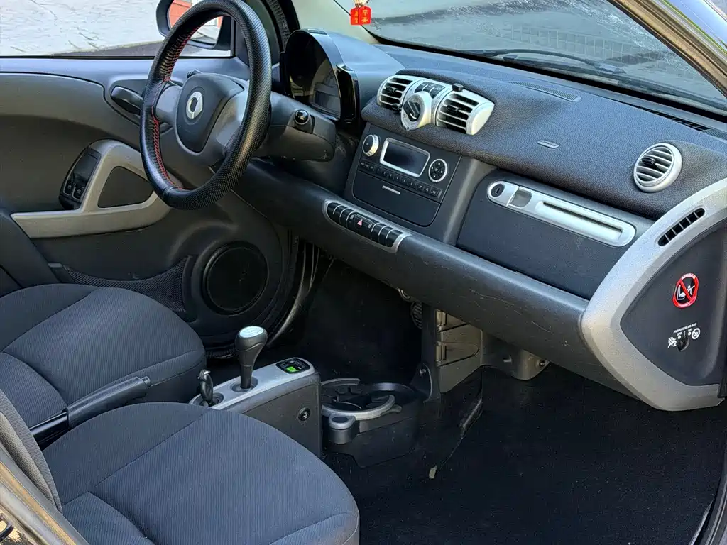 smart Smart Fortwo — миниатюра 10