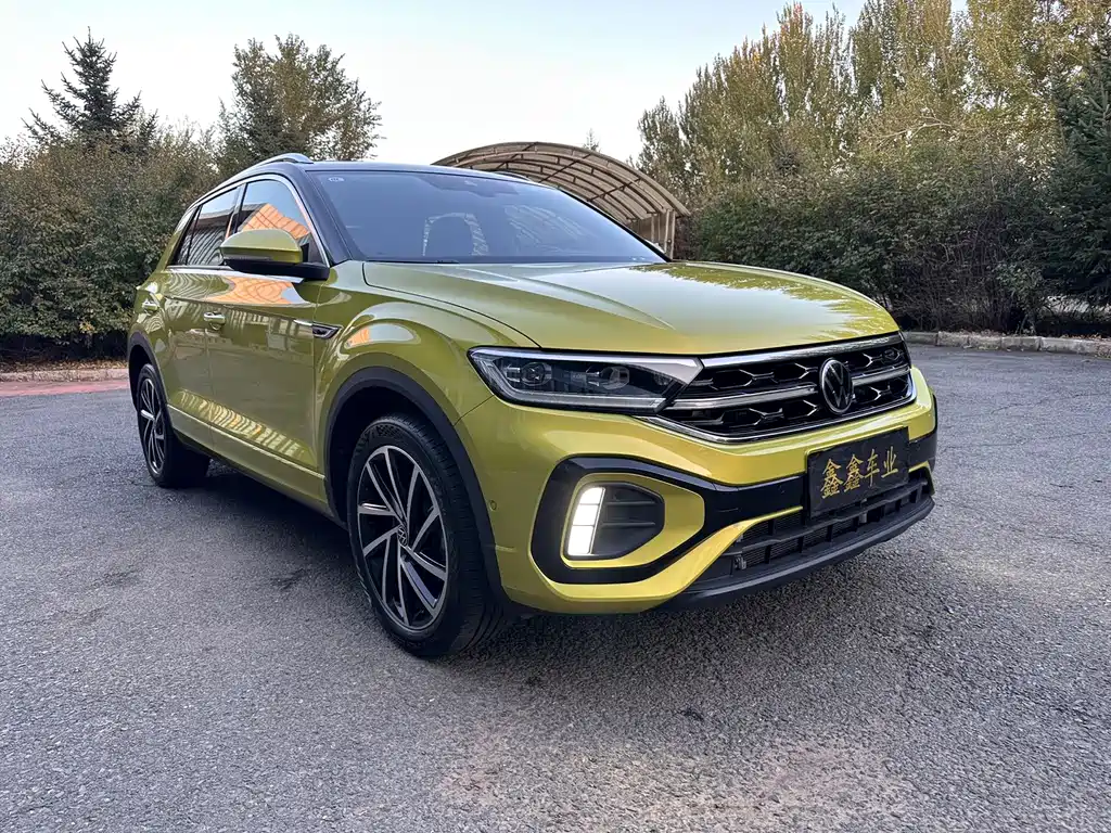 VOLKSWAGEN T ROC EXPLORING SONGS