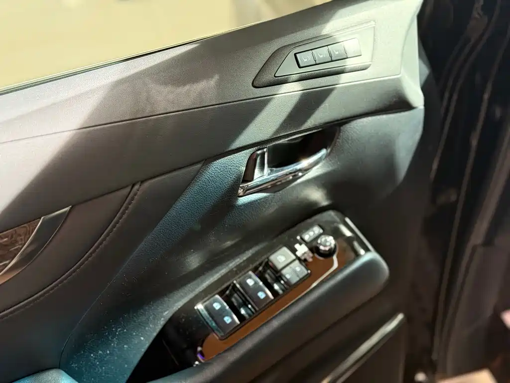 Toyota Alphard 2018 3.5L Luxury