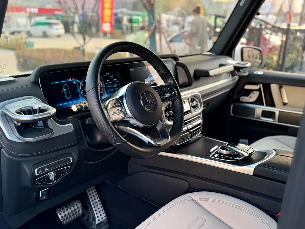 MERCEDES-BENZ G CLASS