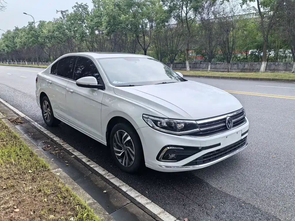 Volkswagen Bora — миниатюра 3