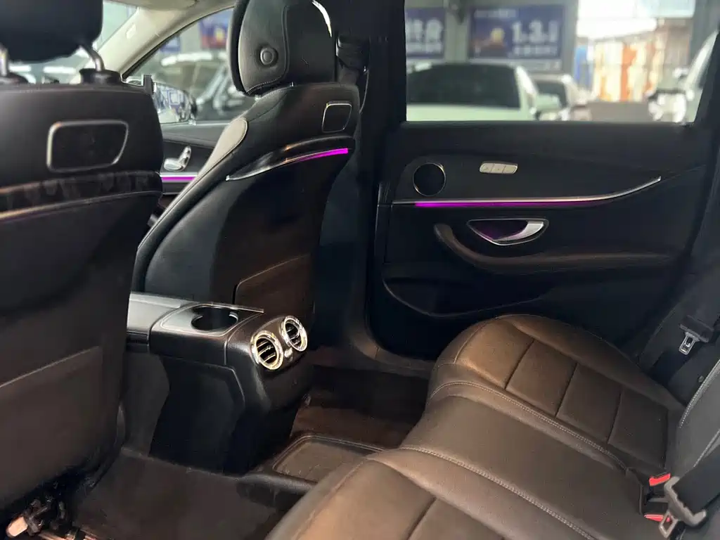 MERCEDES-BENZ E CLASS