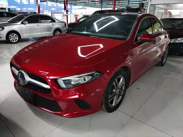 MERCEDES-BENZ A CLASS 2019