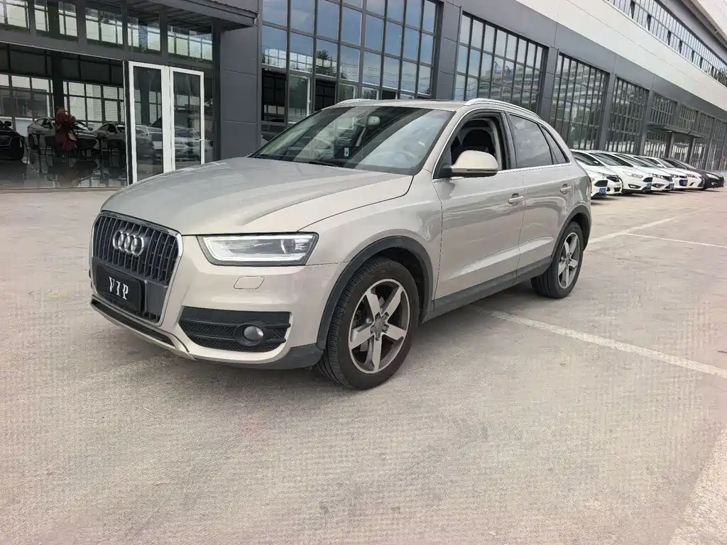 Audi Q3 2014