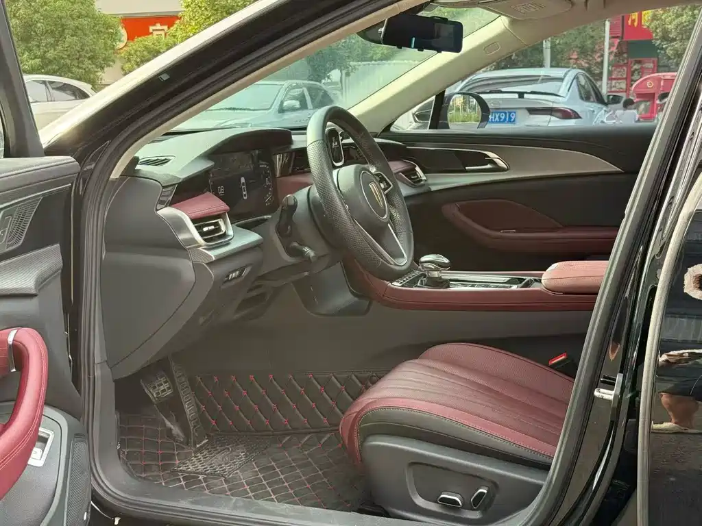 Hongqi Hongqi H5 — миниатюра 4