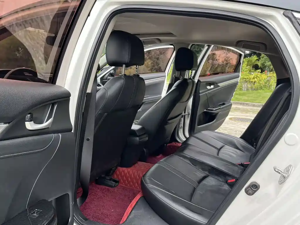 Honda Civic 2019 220TURBO CVT V